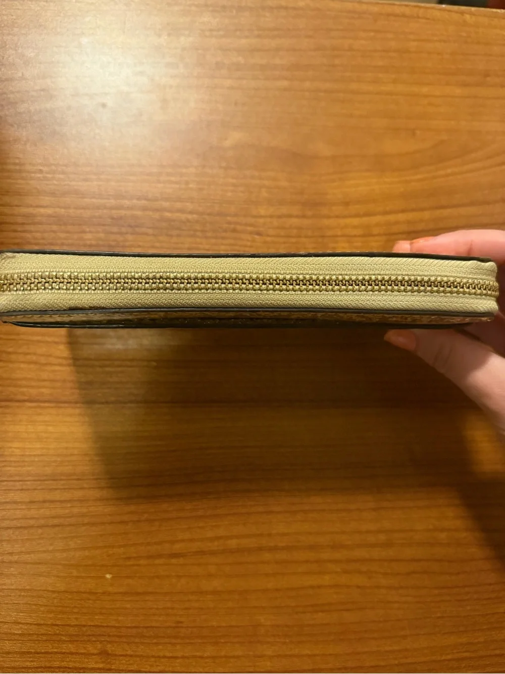 Kate Spade New York Gold Glitter Zip Around Wallet
